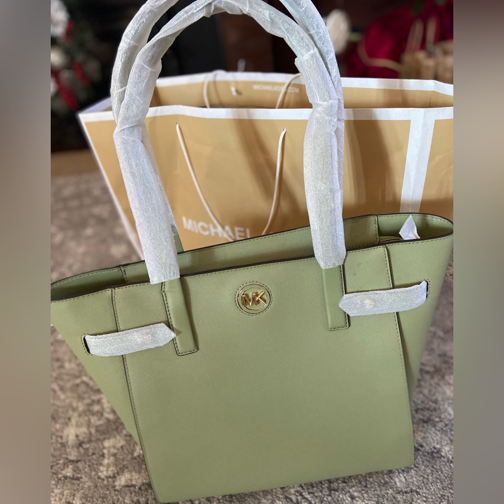Michael Kors purse